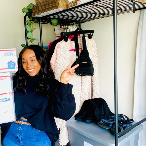 ✨ Meet The Posher! ✨ - Picture 1 of 7